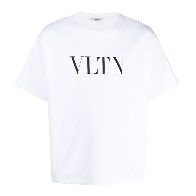 [발렌티노] 남성 VLTN 로고 프린팅 오버 반팔 티셔츠 (화이트) VV3MG03S72C A01