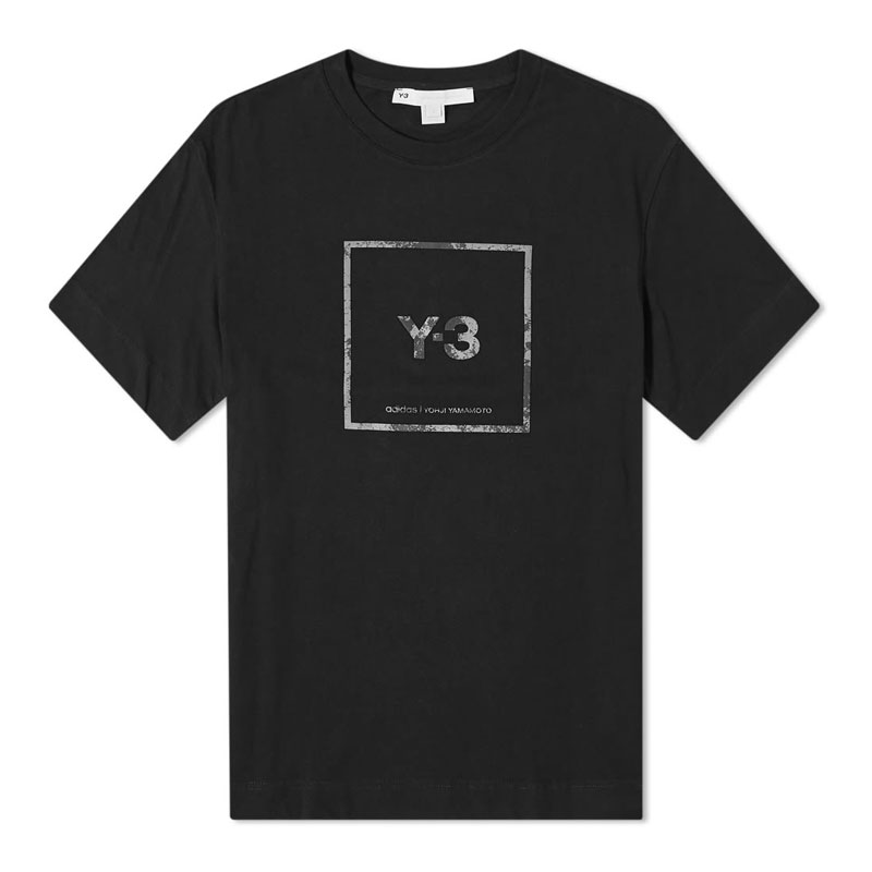 [Y3] 남성 스퀘어 로고 라운드 반팔 티셔츠 (블랙) GV6060
